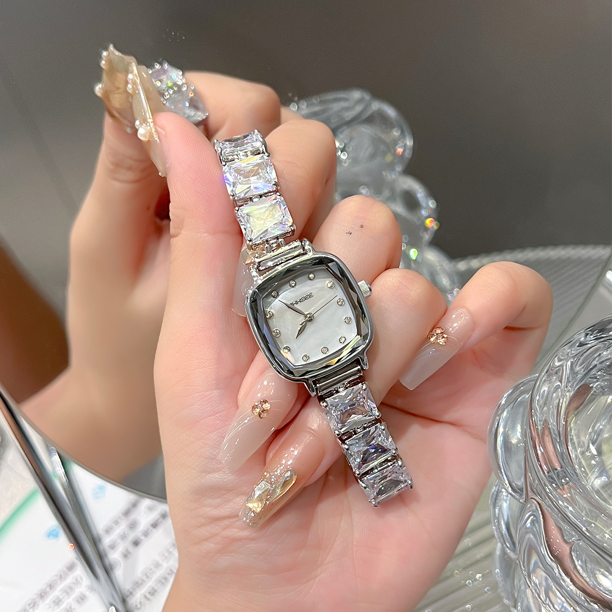 Luxury Watch Female - 2025 High-end Women Watch Diamond Light