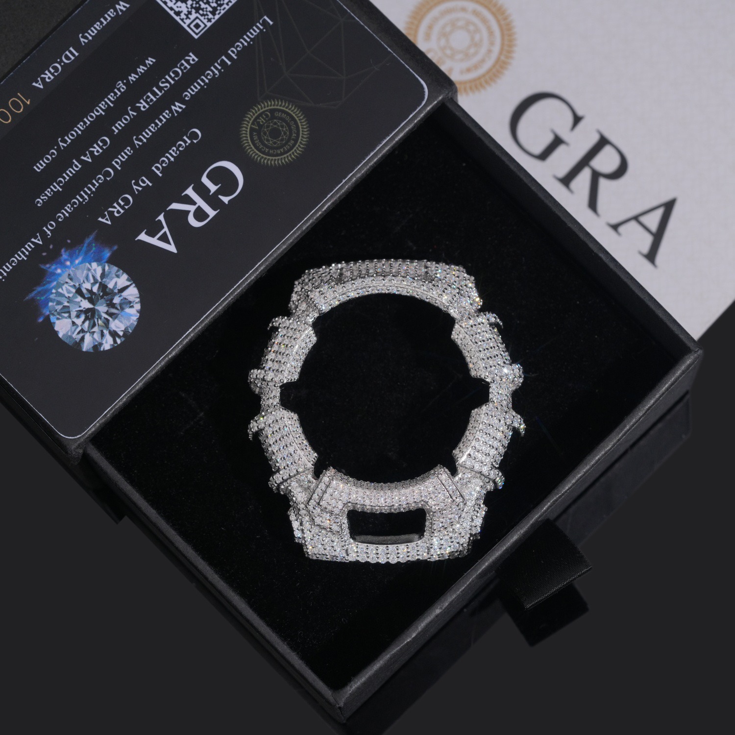 Iced-Out G-Shock Watch Case by - đánh giá và giá Luxury Watch Levels