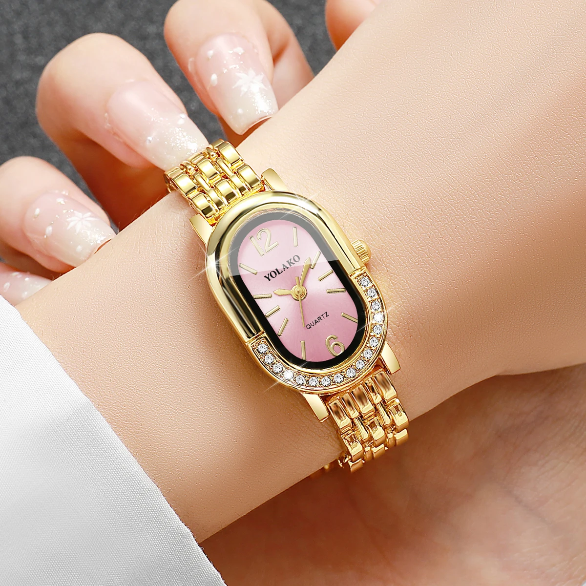 Luxury Rhinestone Women Quartz - đánh giá và giá Luxury Watch Travel Case