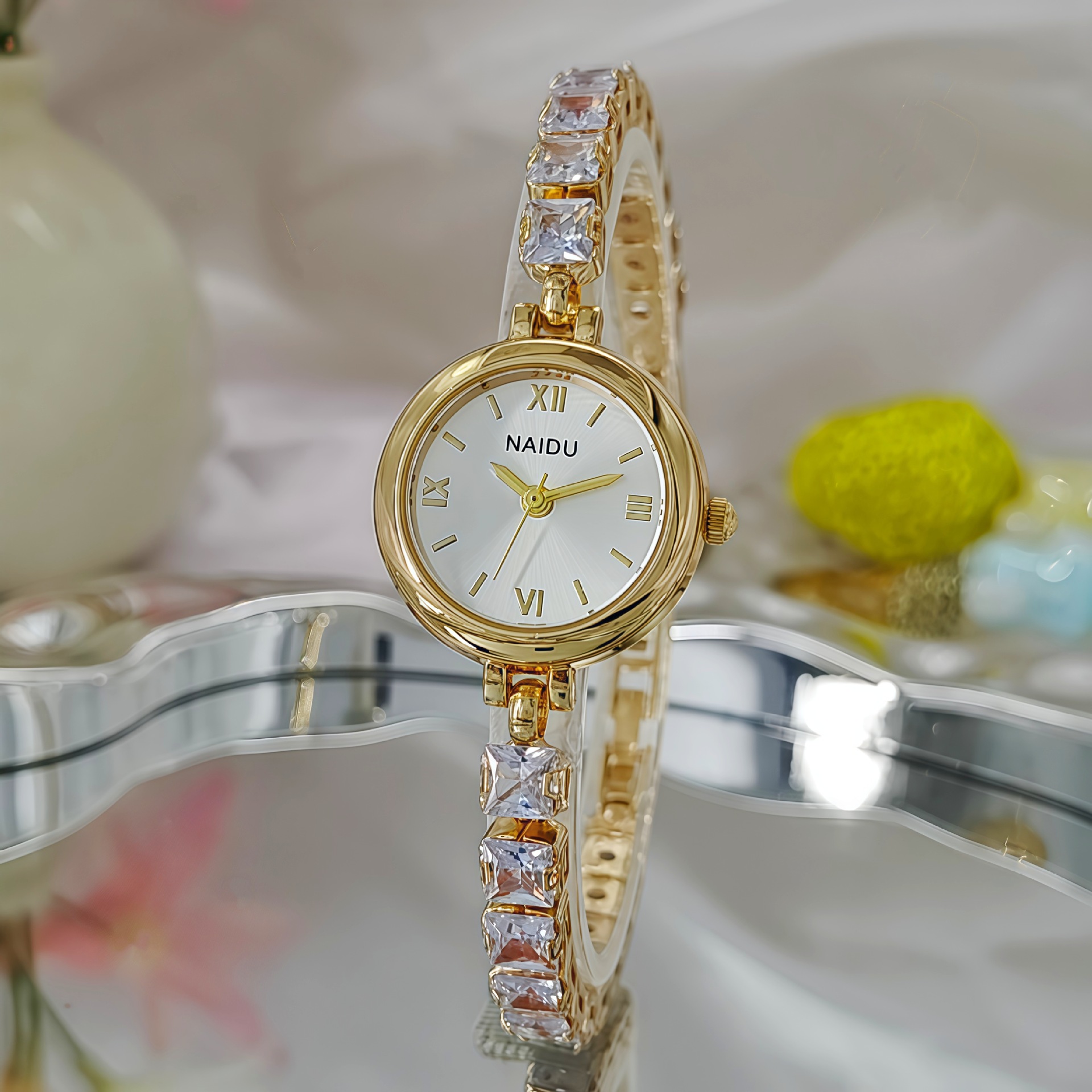 New Fashion Diamond-encrusted  - đánh giá và giá Luxury Watch Levels